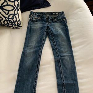 Miss Me Skinny Jeans- Size 28. Like New!!